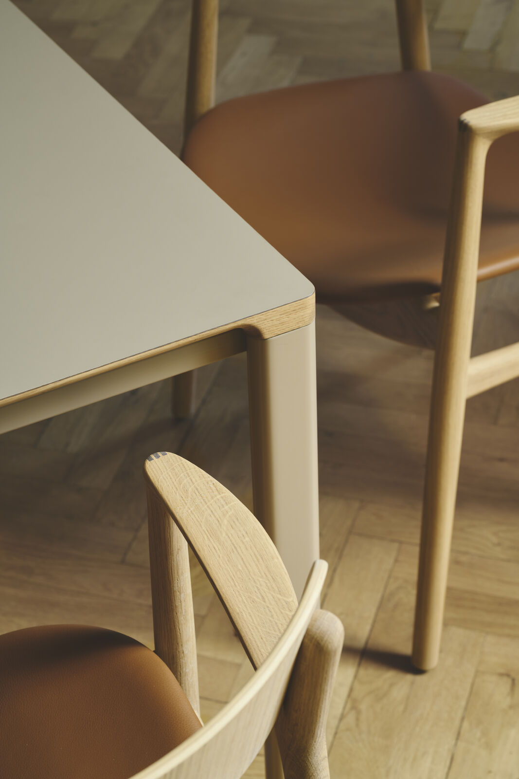 Bent Hansen Asger dining furniture