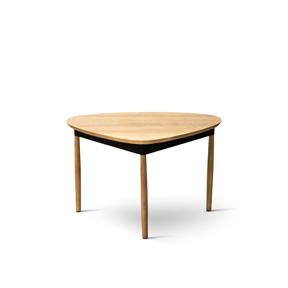 Small Forma coffee table in oiled oak